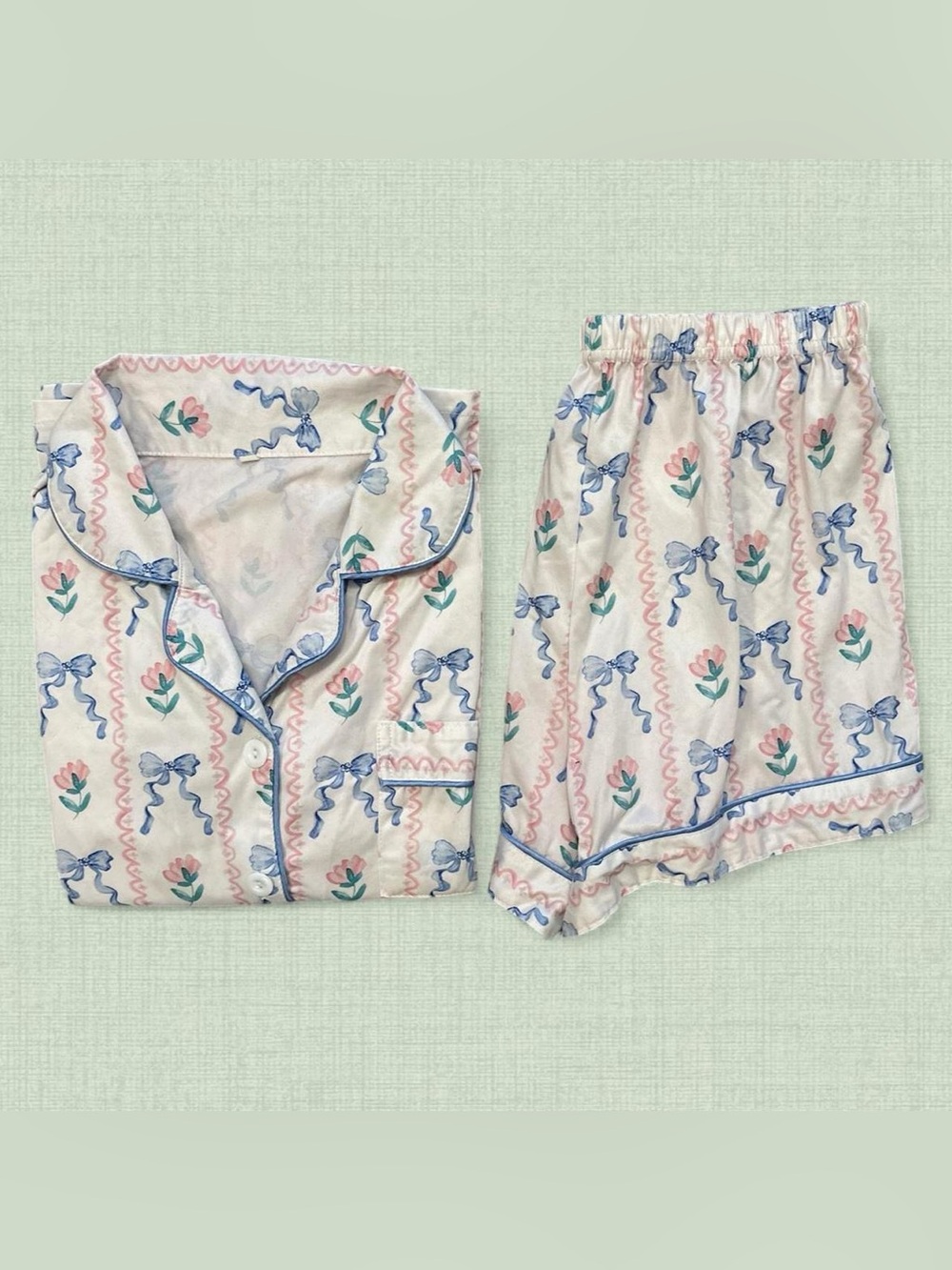 Matching Pajama Set in Frills & Bows Size S